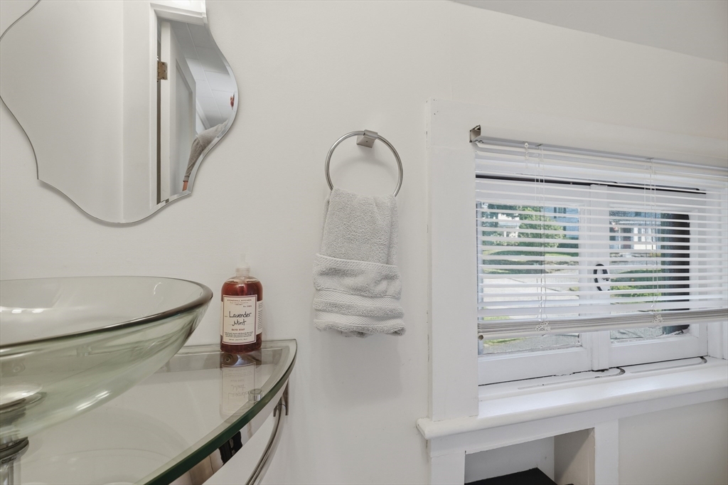 12 Elm Street Property Photo 26