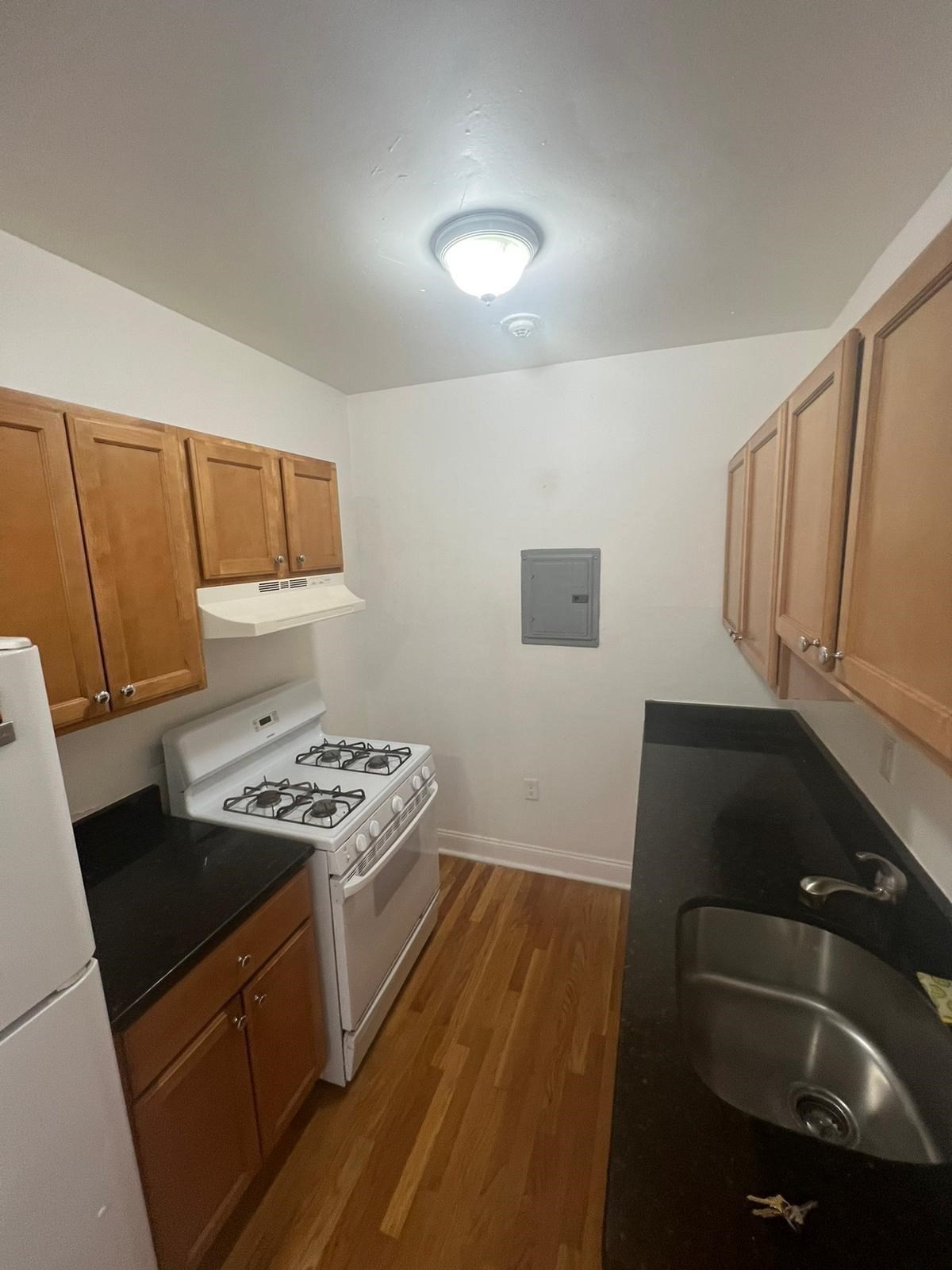 10 Yeamans Street # 5 Property Photo 1