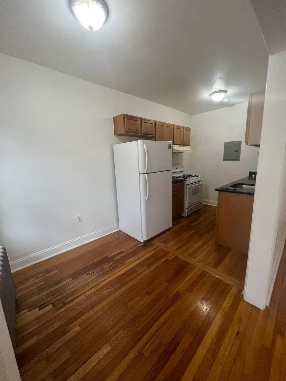 10 Yeamans Street # 5 Property Photo 3
