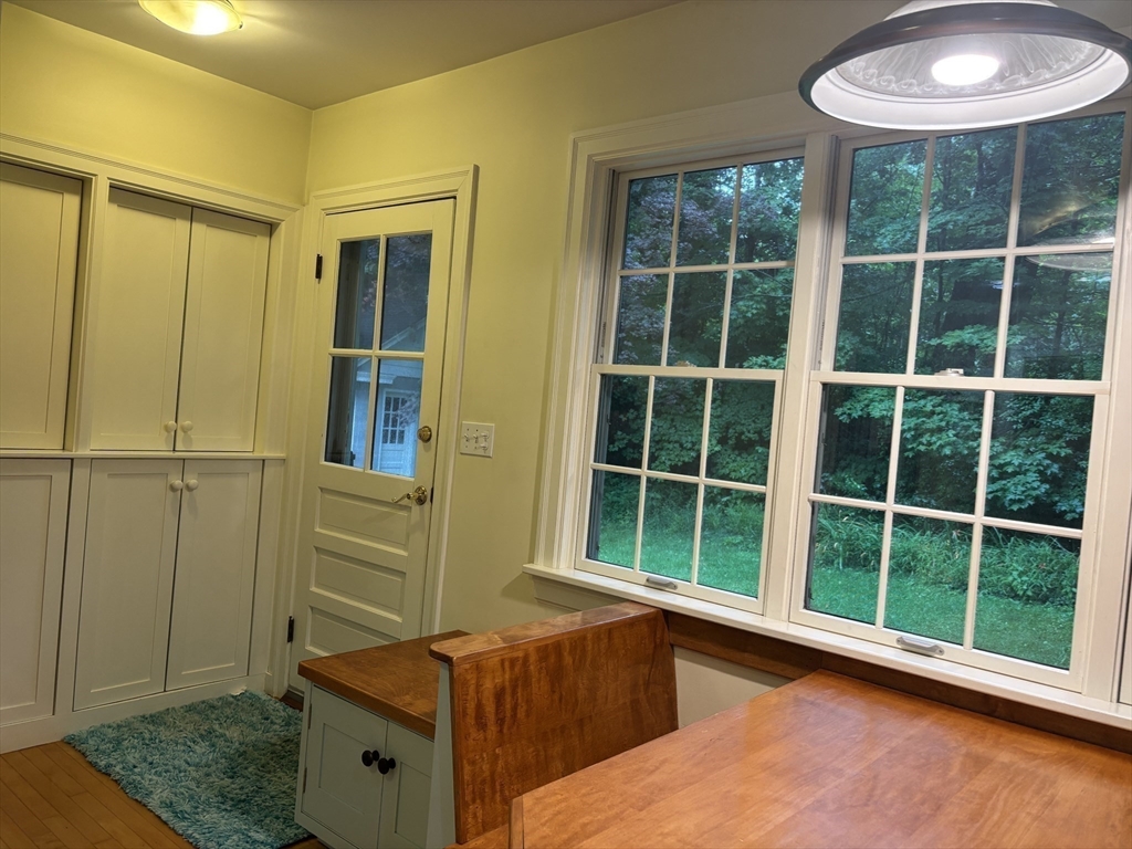 100 Dana Property Photo 15