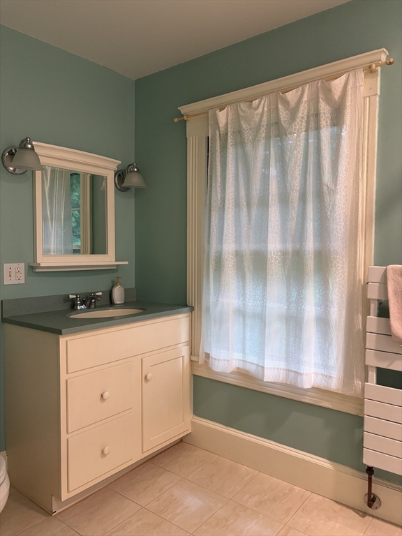 100 Dana Property Photo 27
