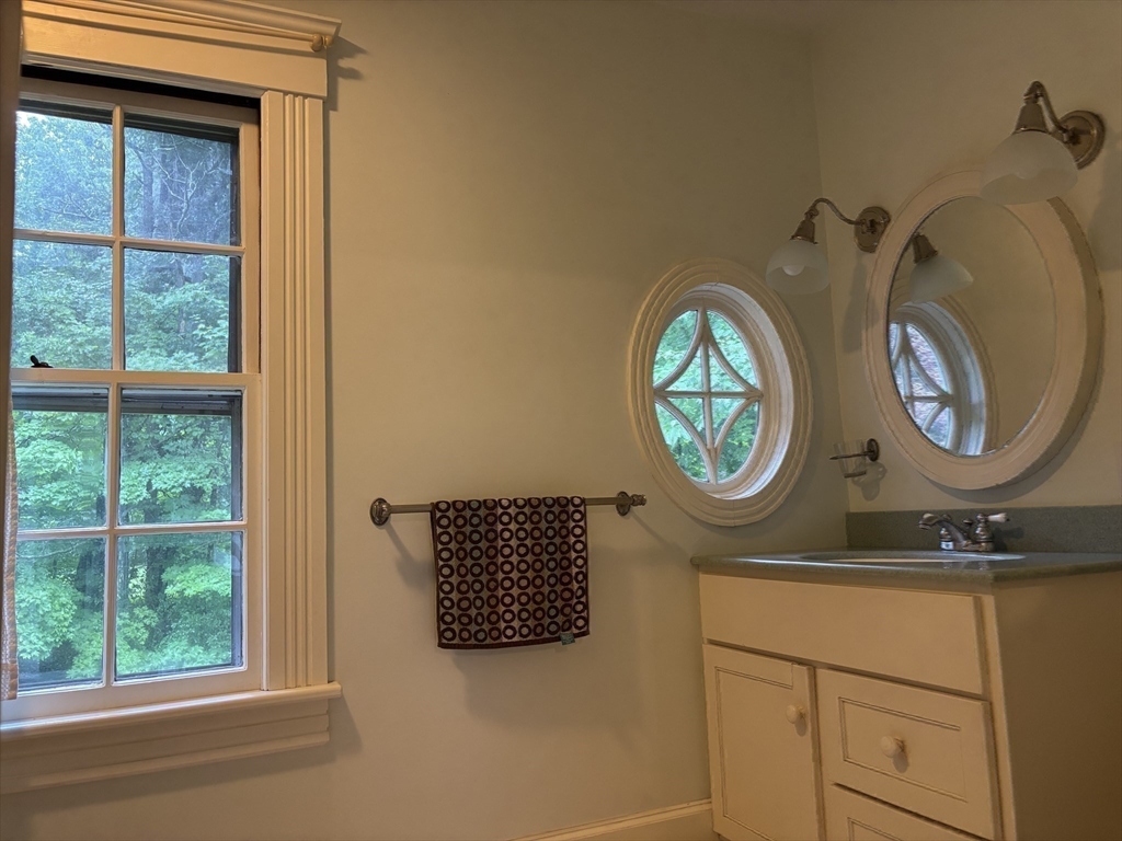 100 Dana Property Photo 30