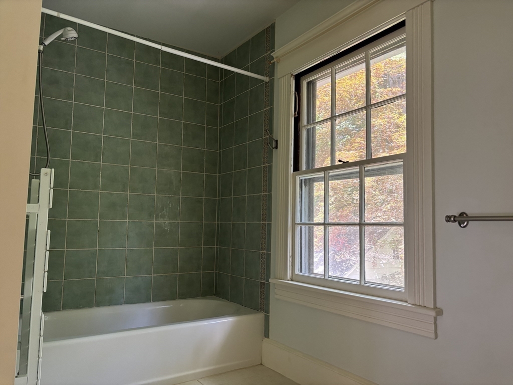 100 Dana Property Photo 31