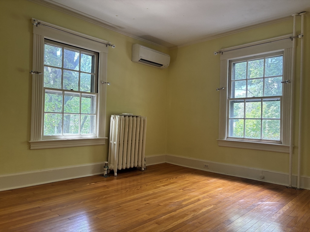 100 Dana Property Photo 32