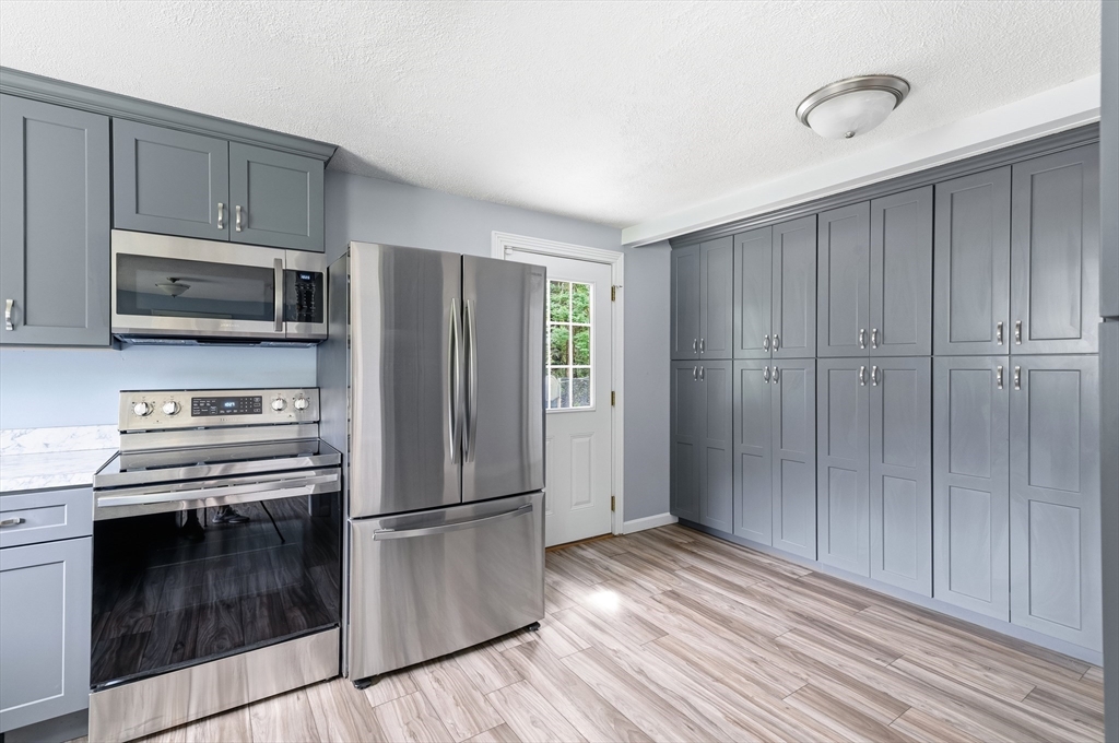 100 Stony Brook Road Property Photo 6