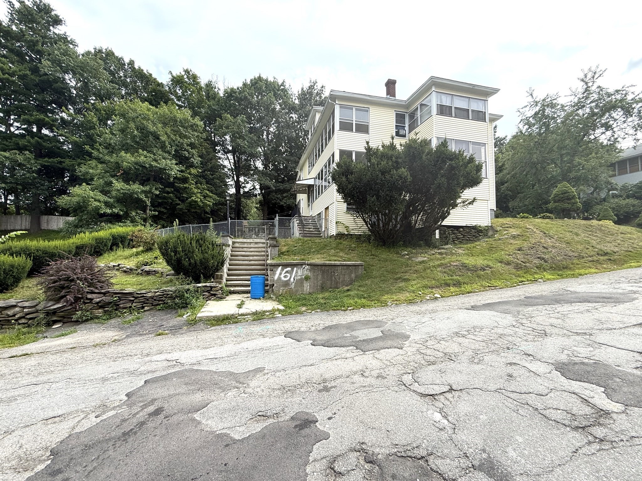 161 Plymouth St Property Photo 2