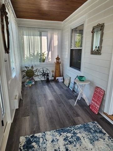 100 Whitin Ave Property Photo 6