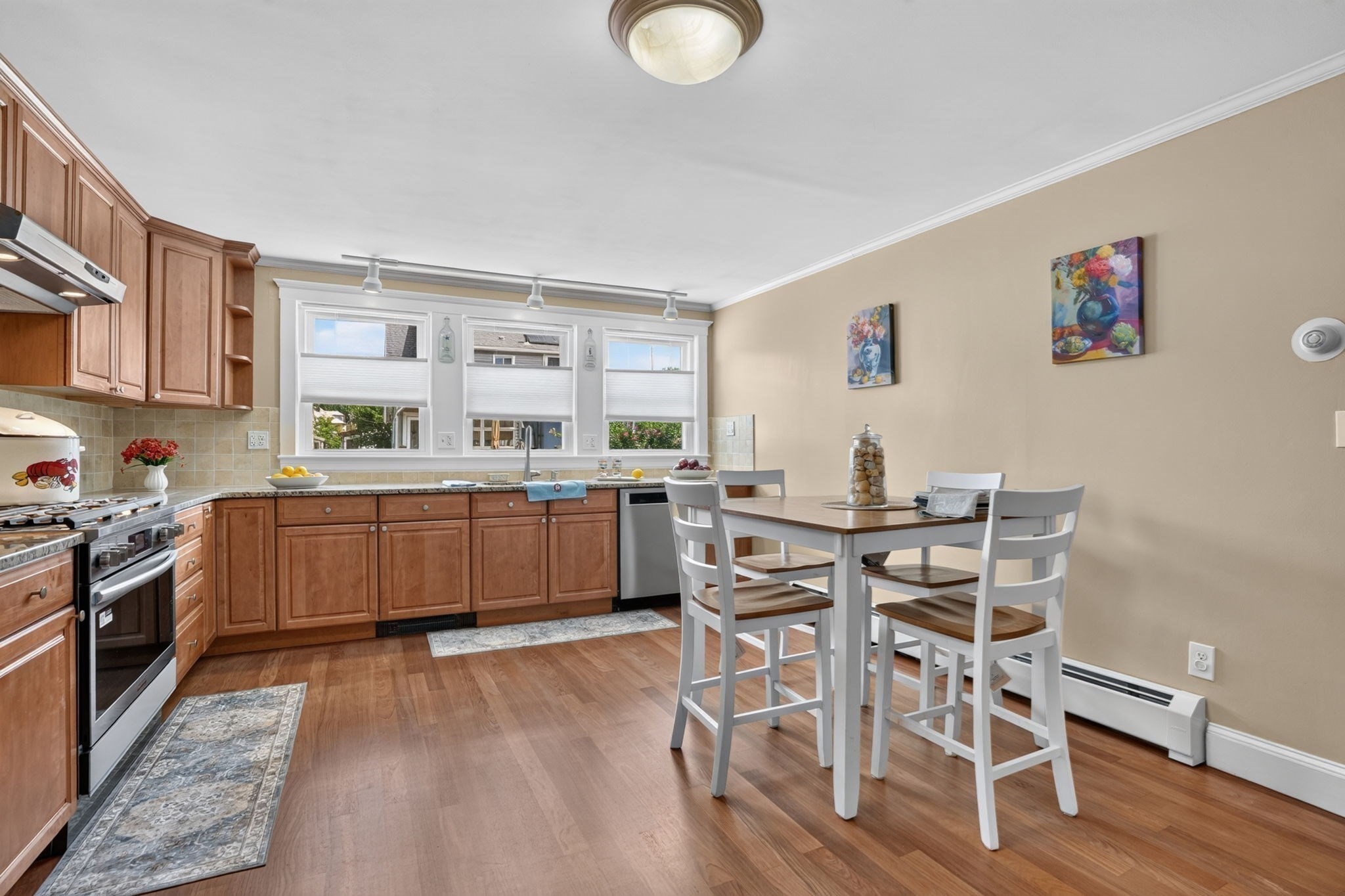 100 Whitin Ave Property Photo 11