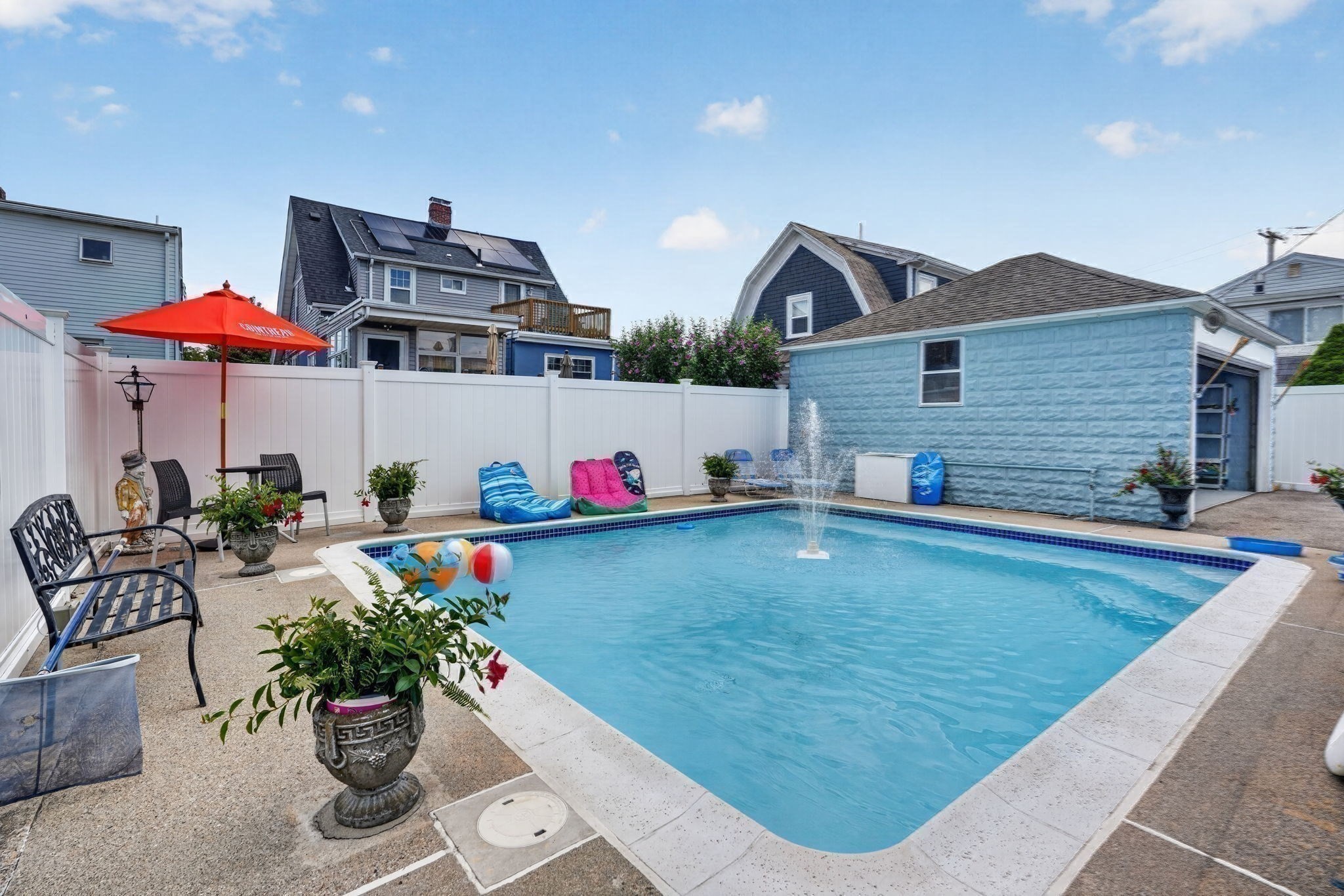100 Whitin Ave Property Photo 28