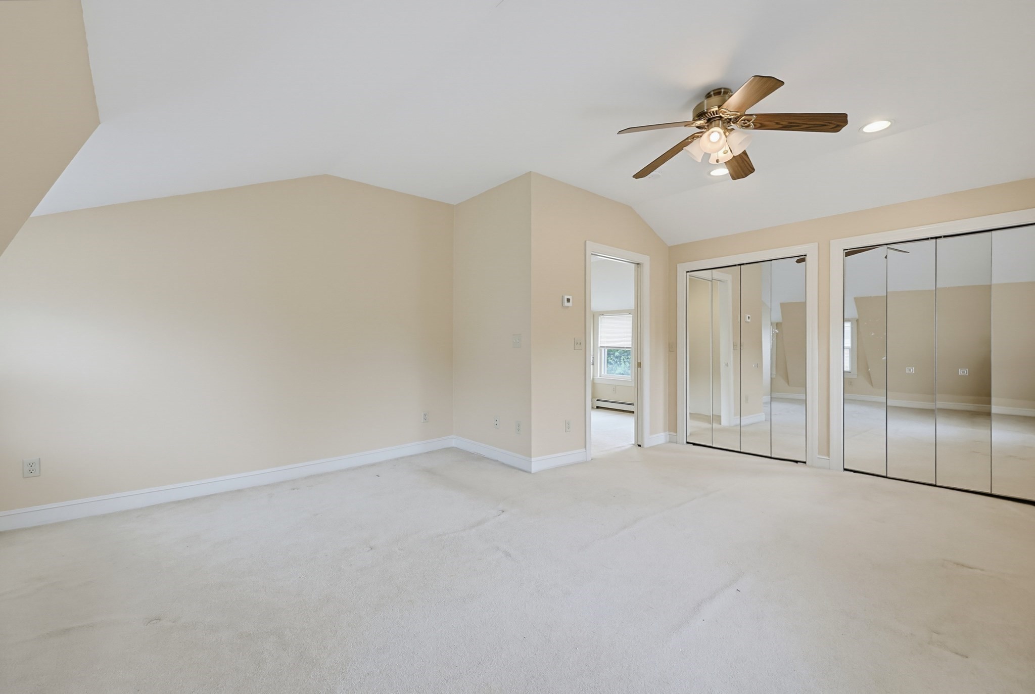 404 Park St Property Photo 17