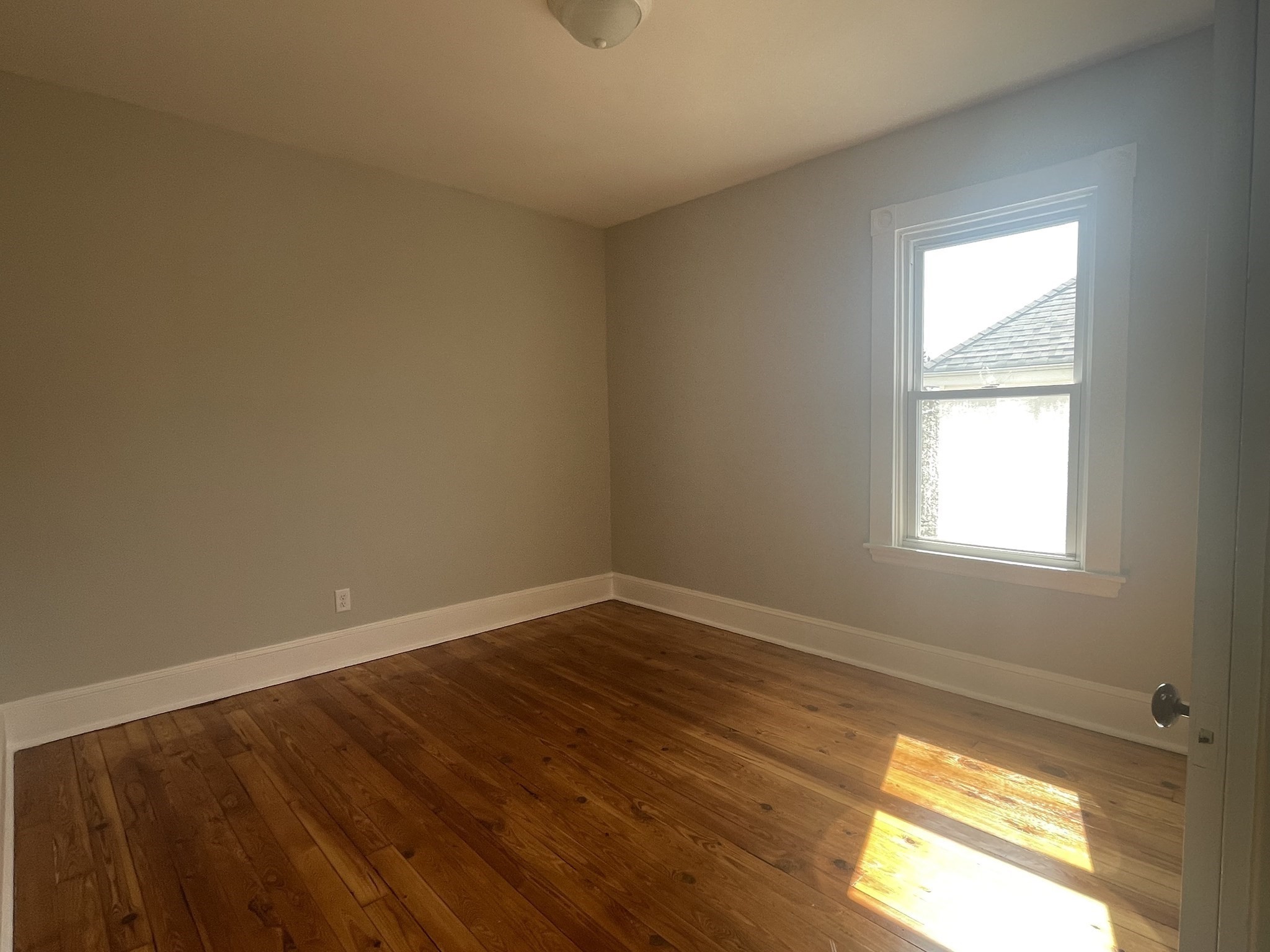 48 Woodlawn St # 2 Property Photo 12