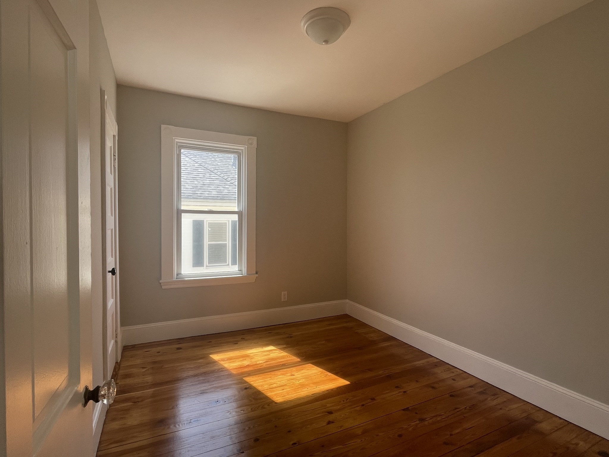 48 Woodlawn St # 2 Property Photo 13
