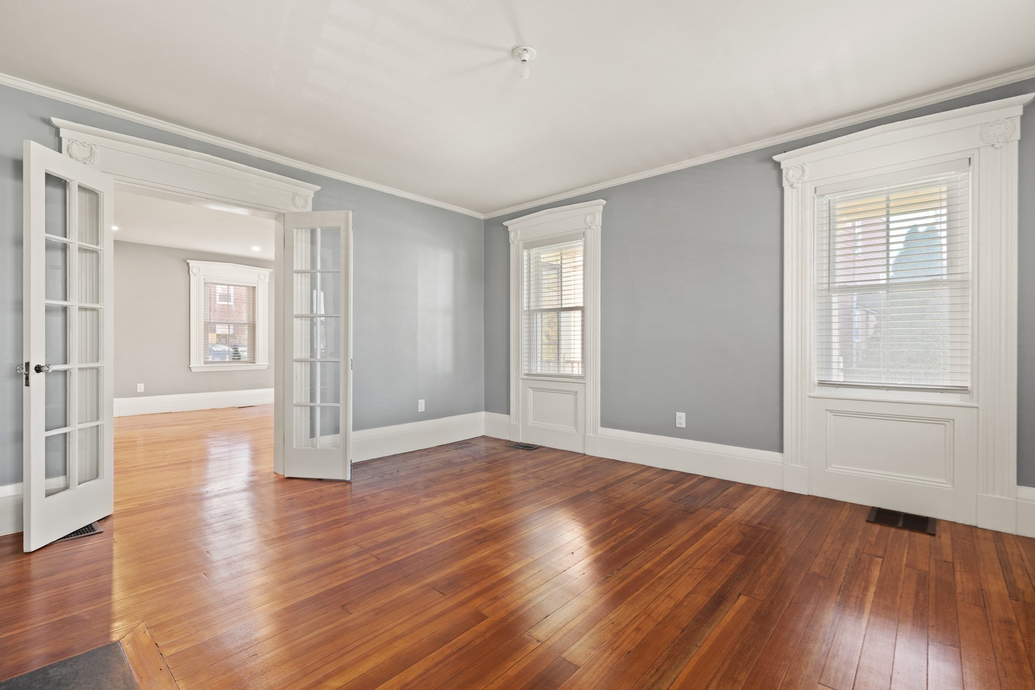 70 School St Property Photo 8
