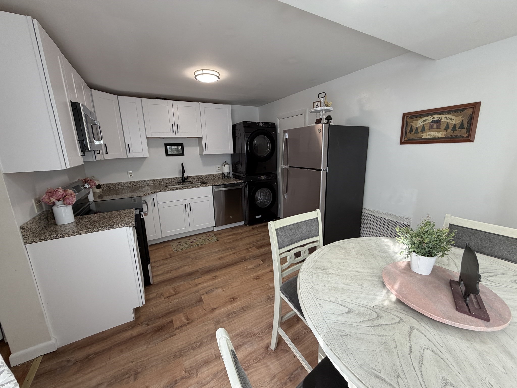 55 Pomeroy Ave # 3 Property Photo 5