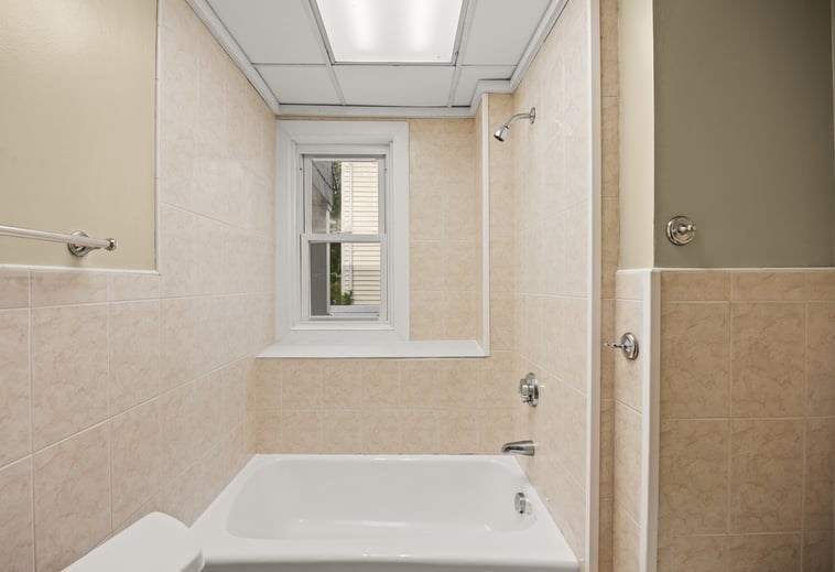 227 Dover St Property Photo 34