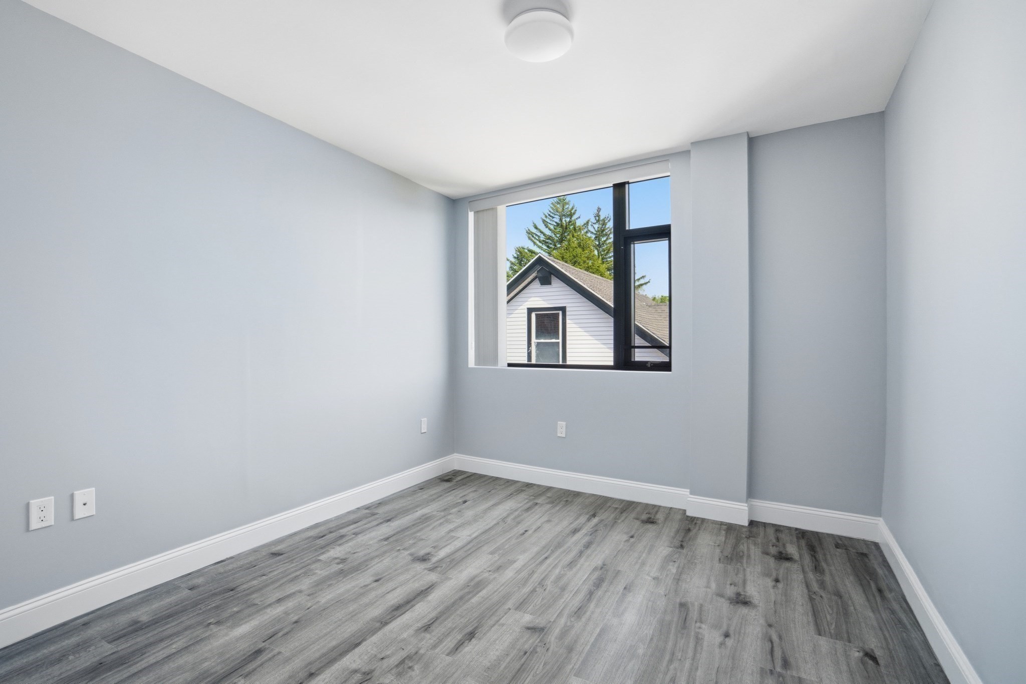 632 Centre St # 204 Property Photo 5