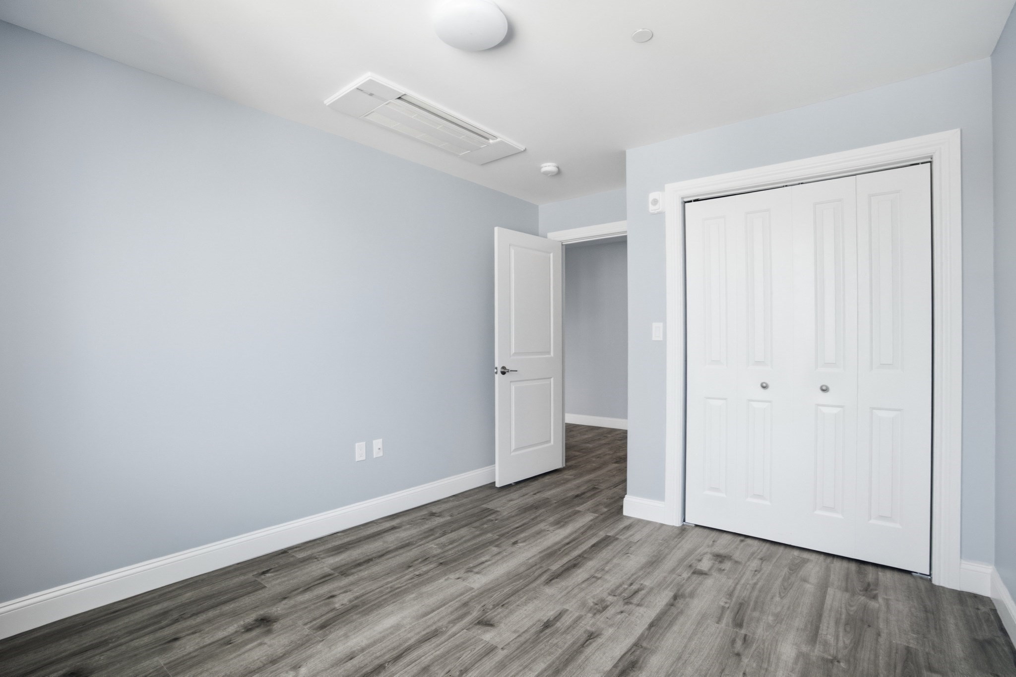 632 Centre St # 204 Property Photo 7