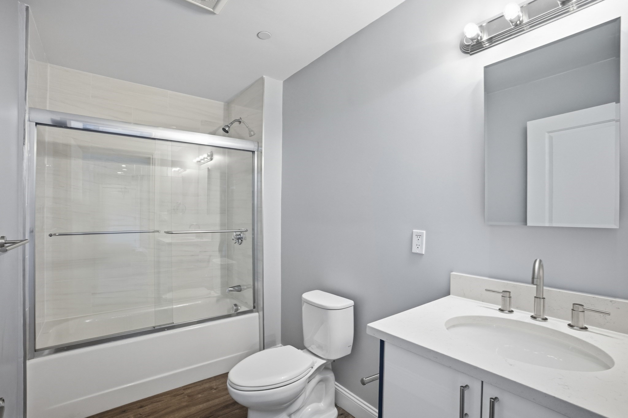 632 Centre St # 204 Property Photo 9