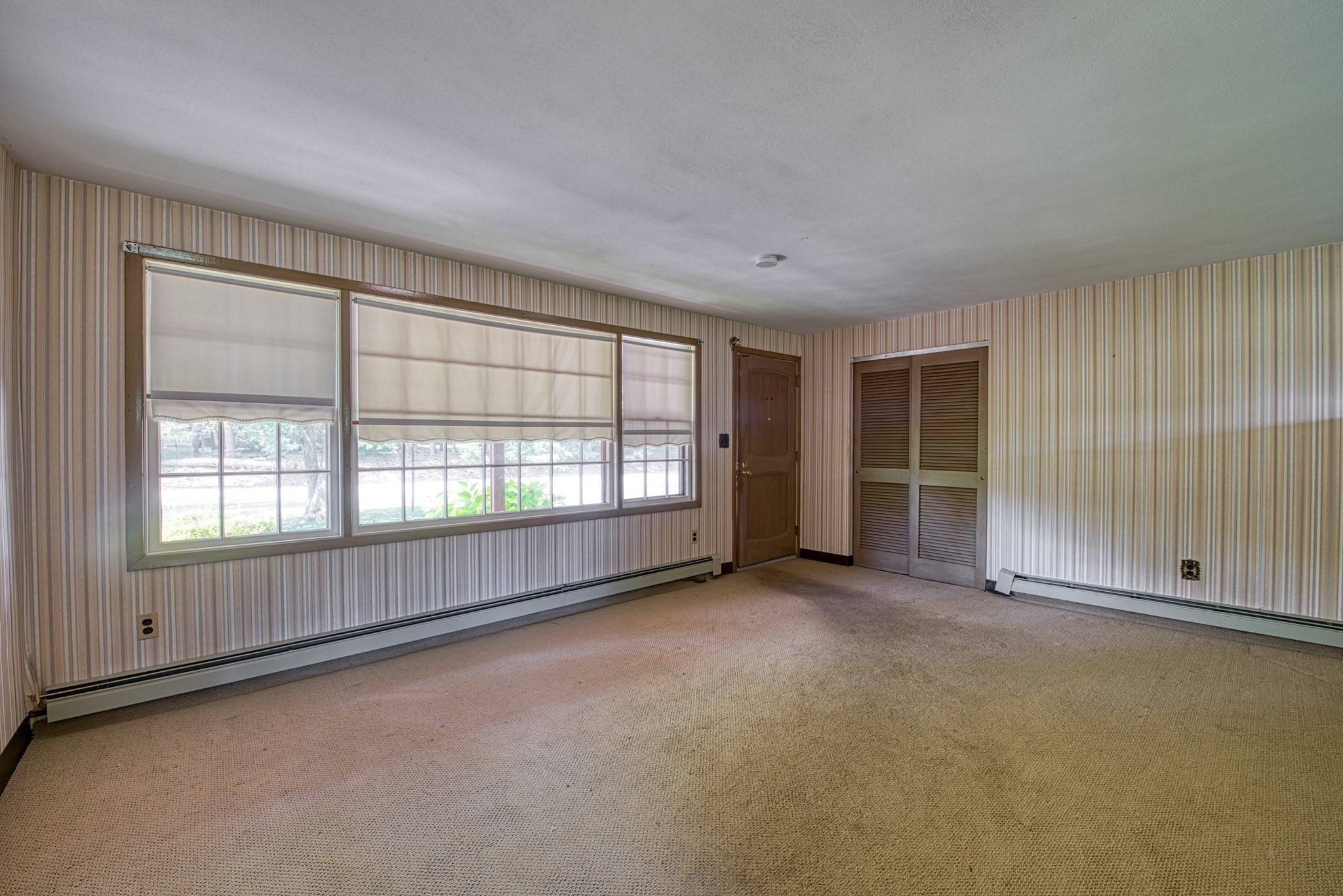 33 Upton St Property Photo 8