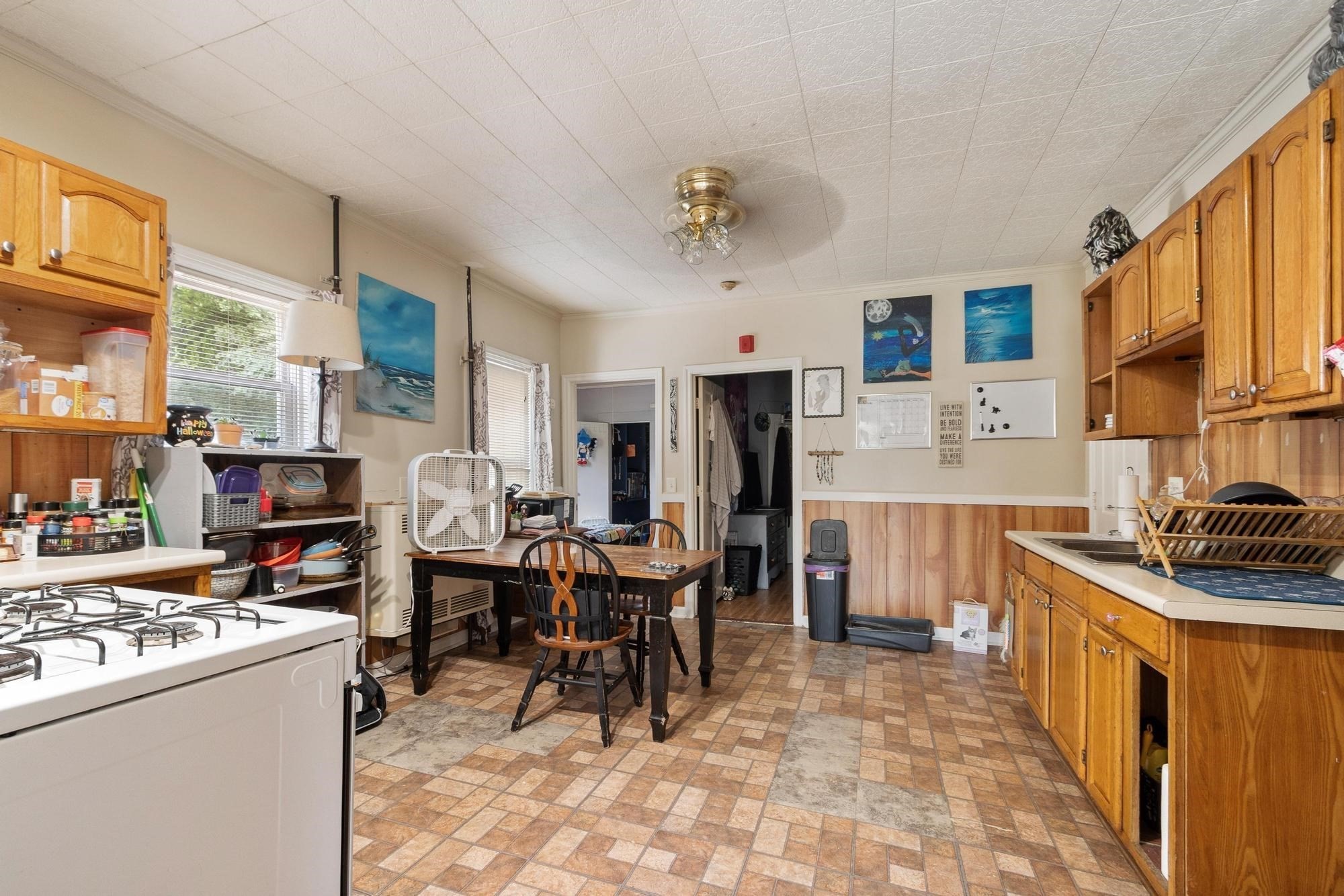 420 Kimball Property Photo 23