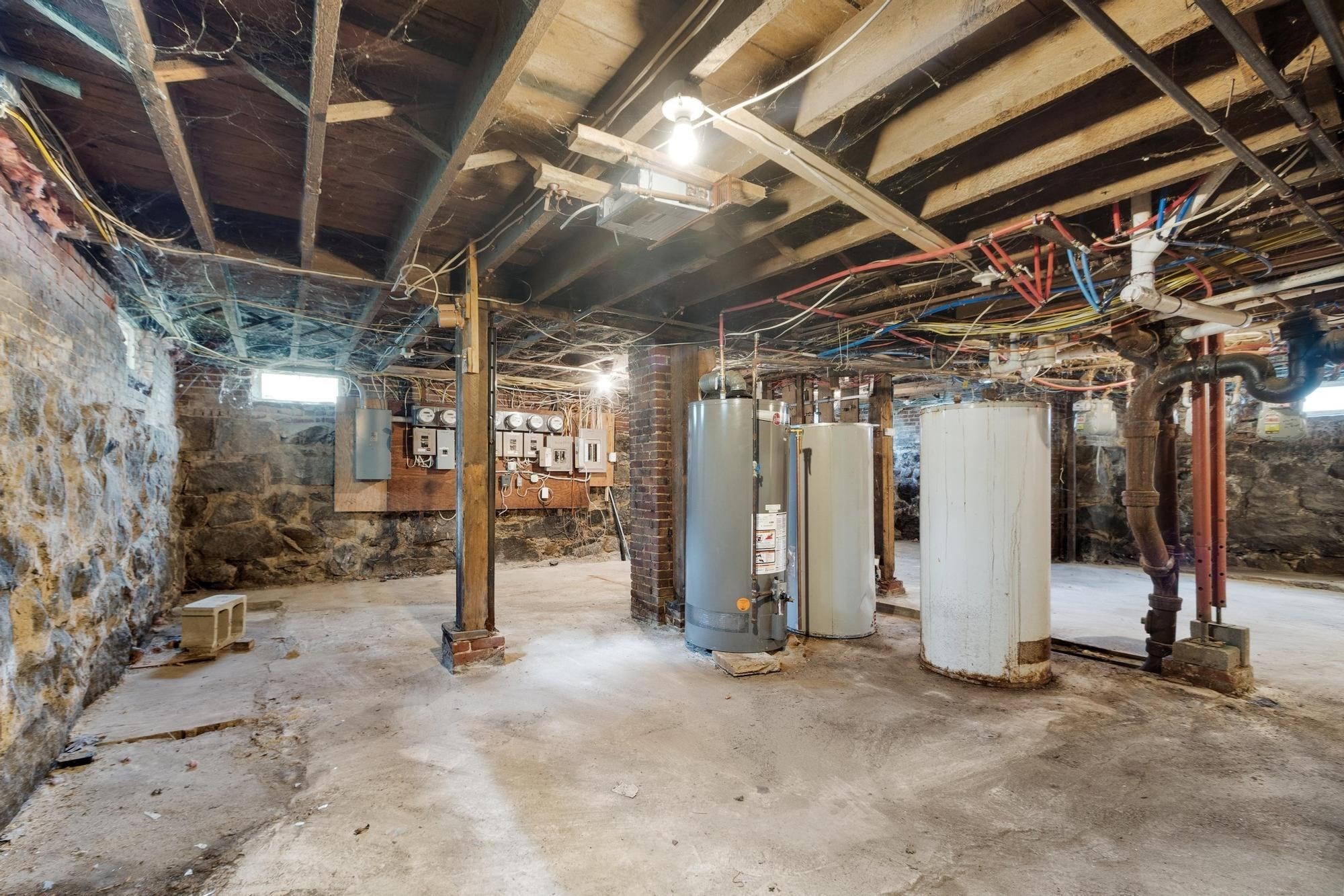 420 Kimball Property Photo 31