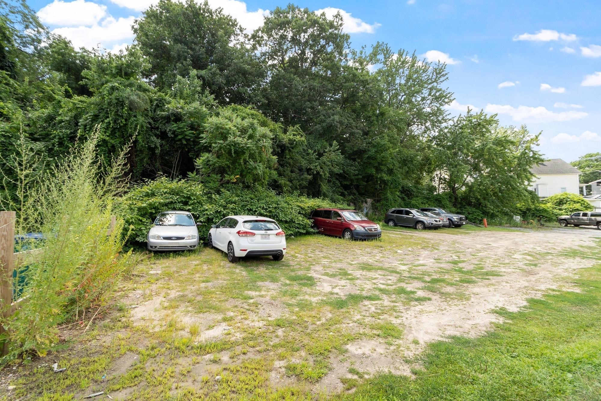 420 Kimball Property Photo 32