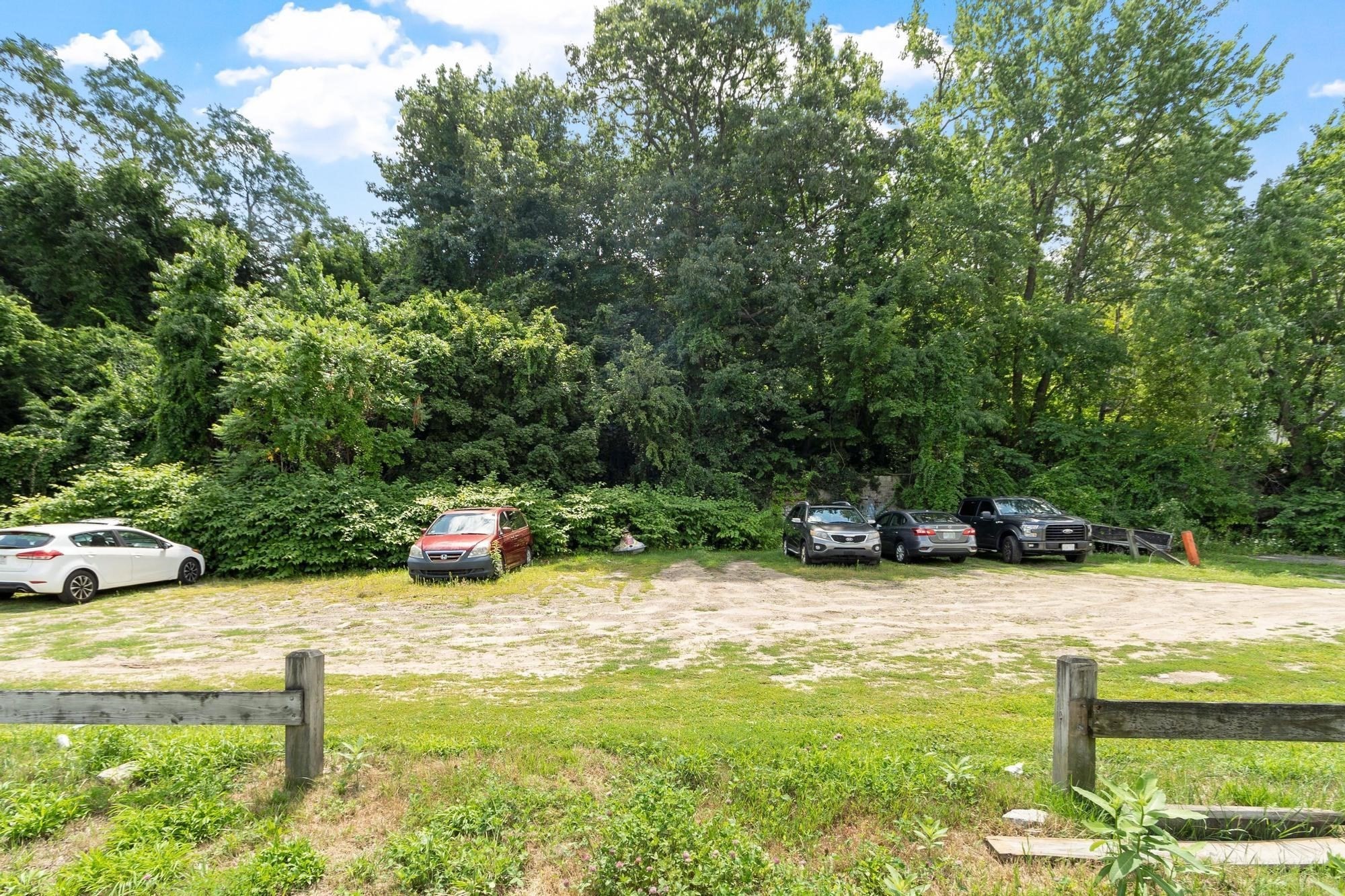 420 Kimball Property Photo 33