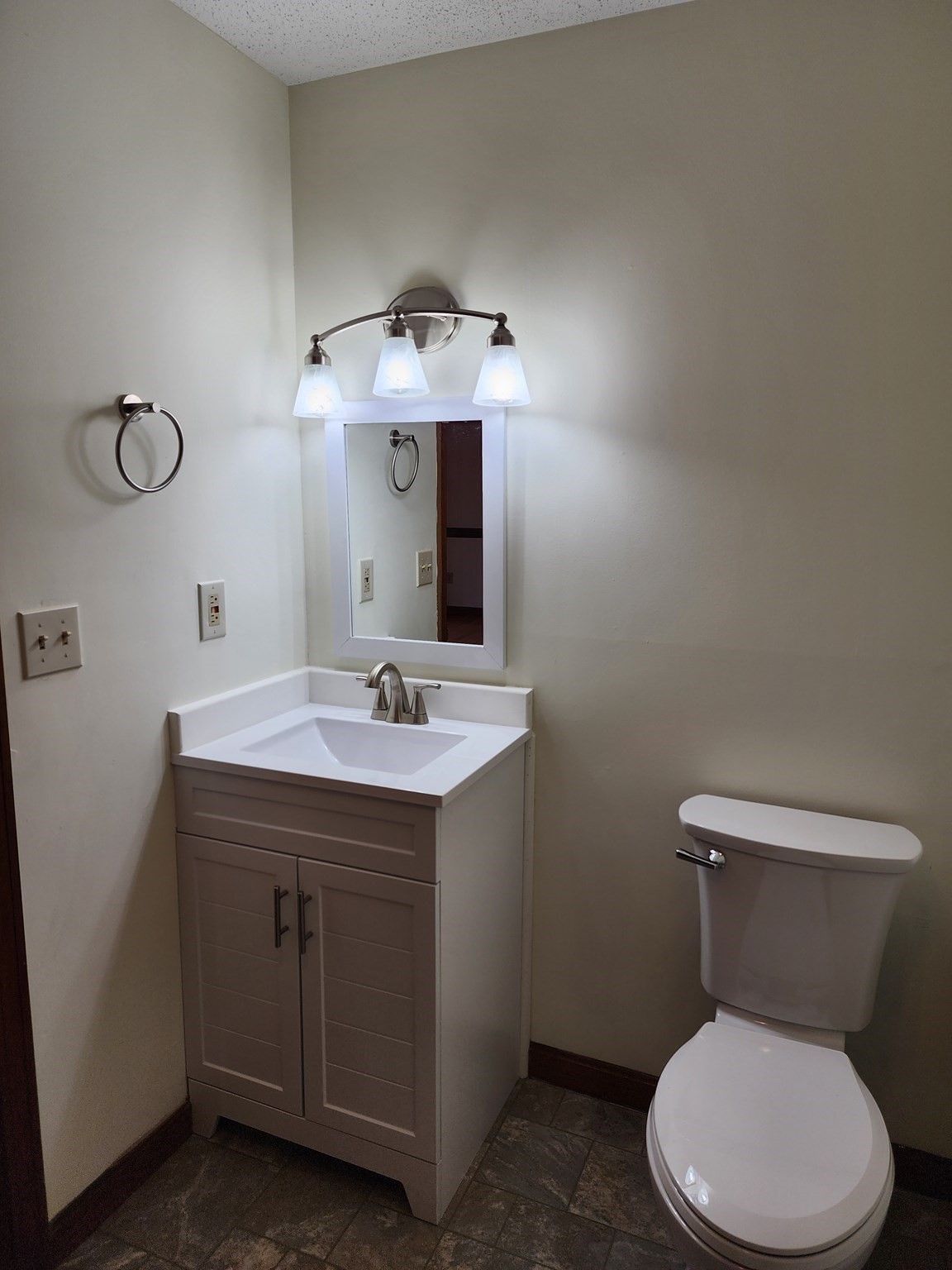 B7 Scotty Hollow Dr # B7 Property Photo 6