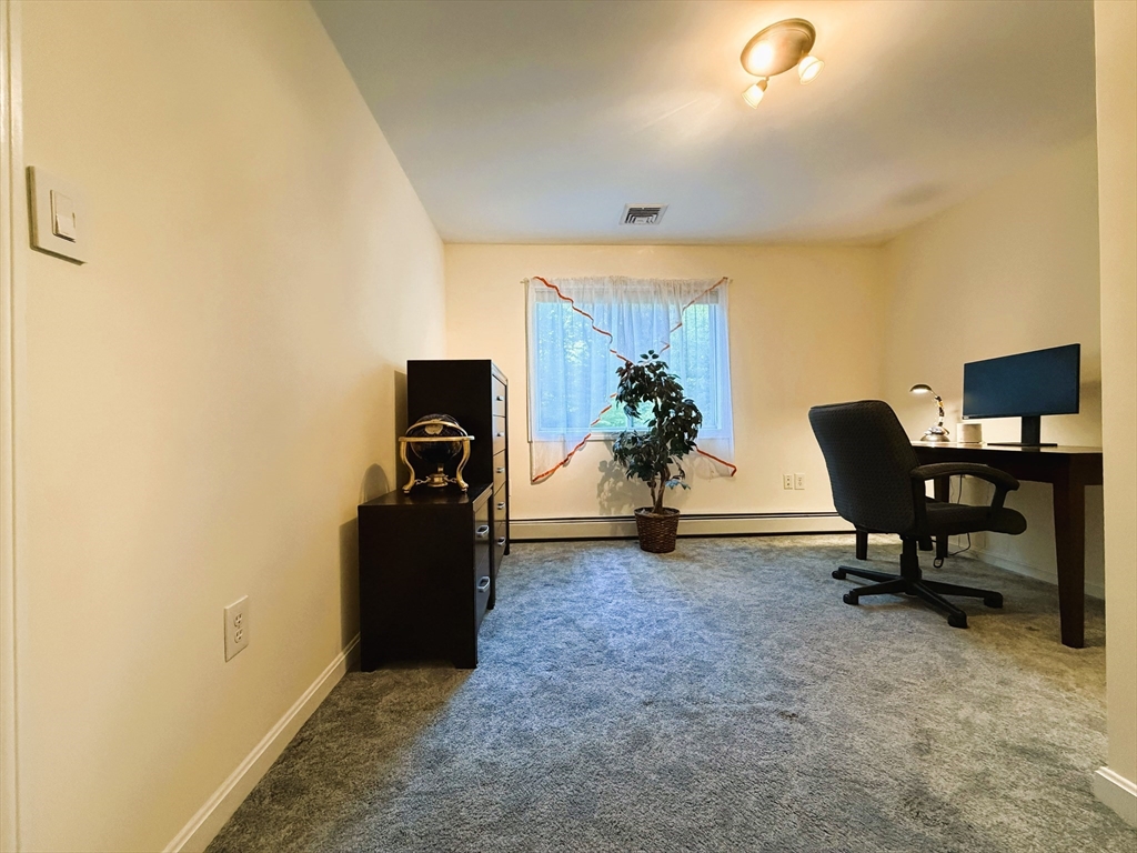 31 Green St Property Photo 18