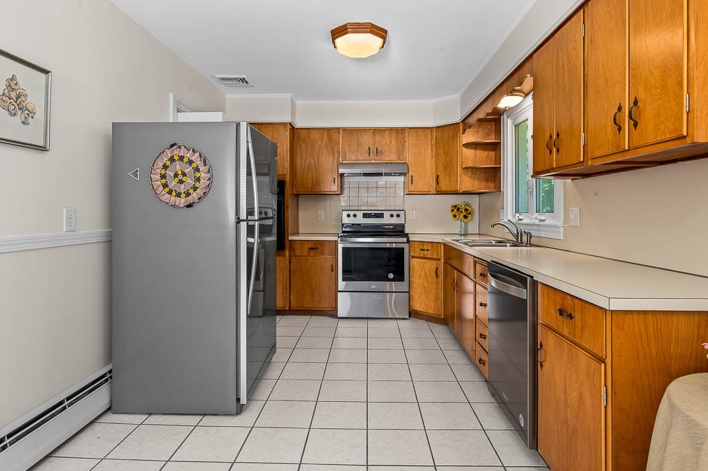 208 Stony Brook Road Property Photo 7