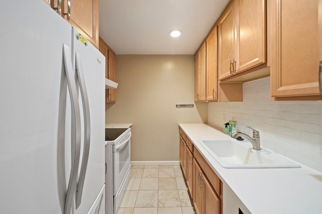 350 West Fourth Street # 209 Property Photo 6