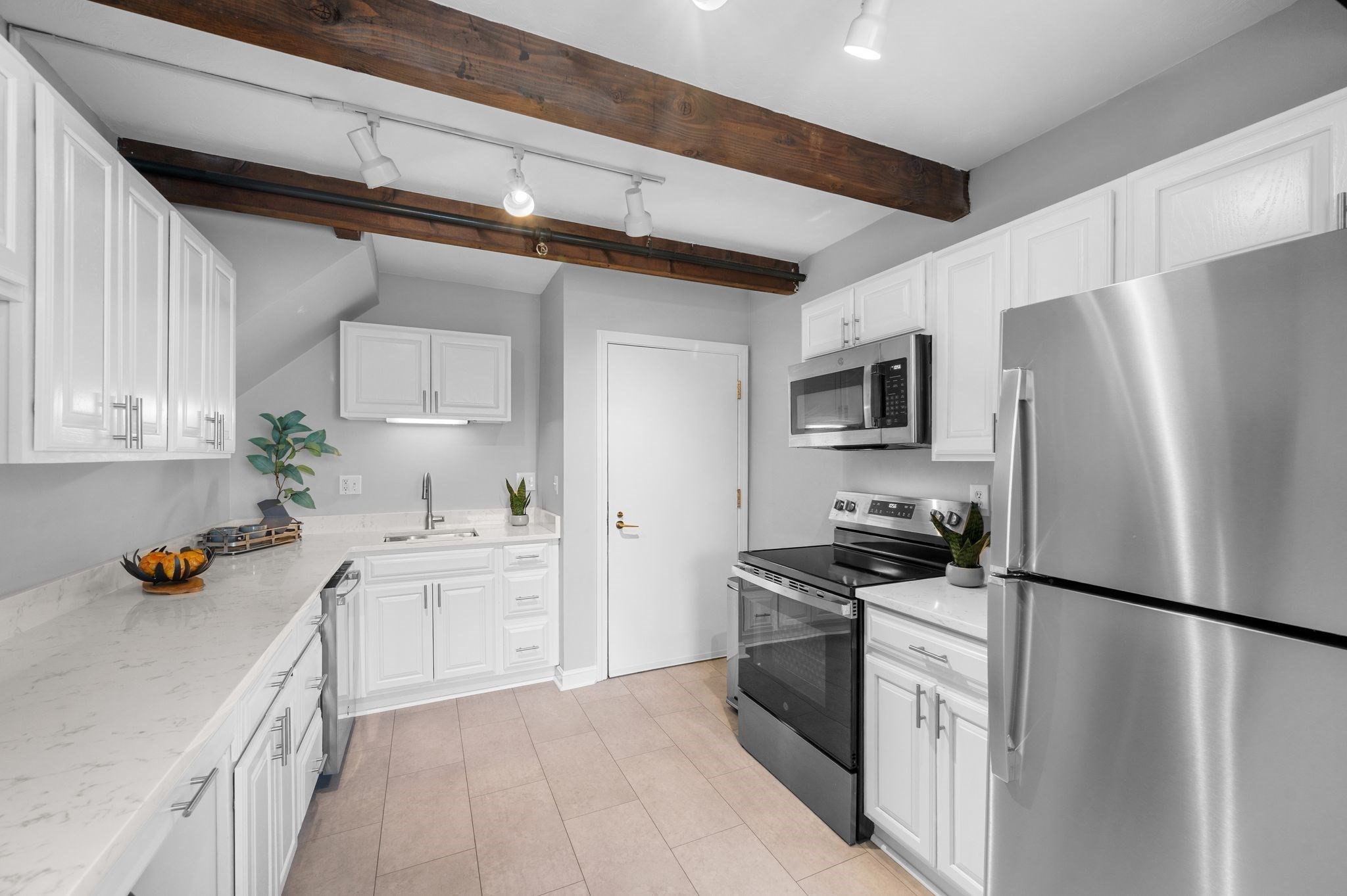 102 Wharf St # A6 Property Photo 2
