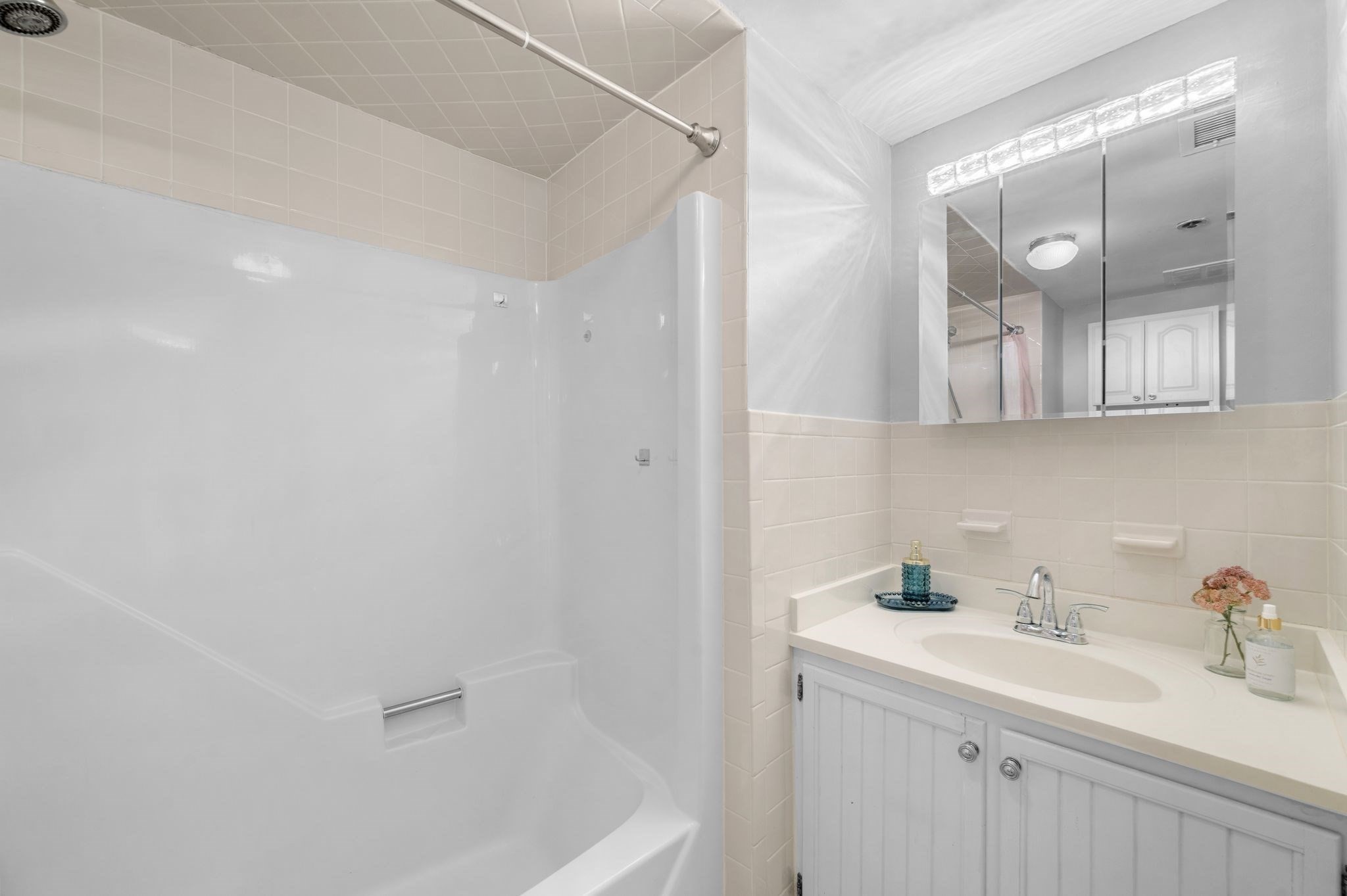 102 Wharf St # A6 Property Photo 17