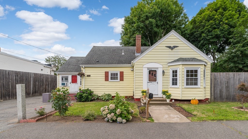 9 Orleans Property Photo 1