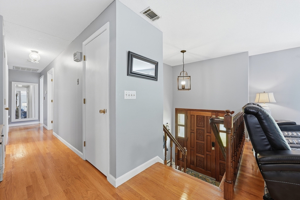 98 Mclean Parkway Property Photo 11