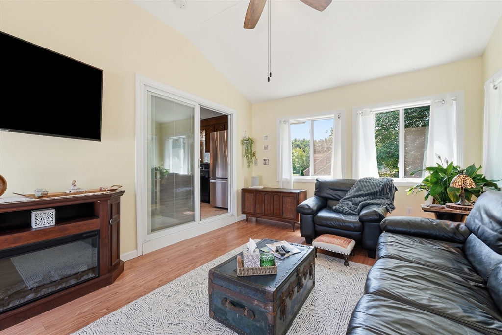 98 Mclean Parkway Property Photo 12