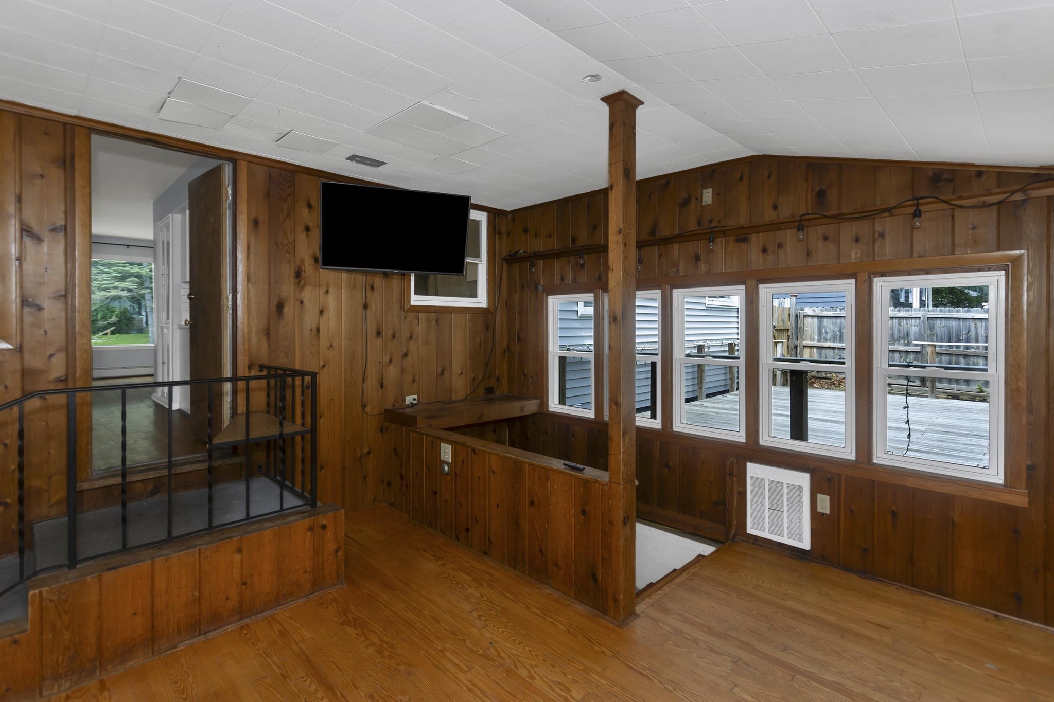 155 Old Farm Rd Property Photo 15