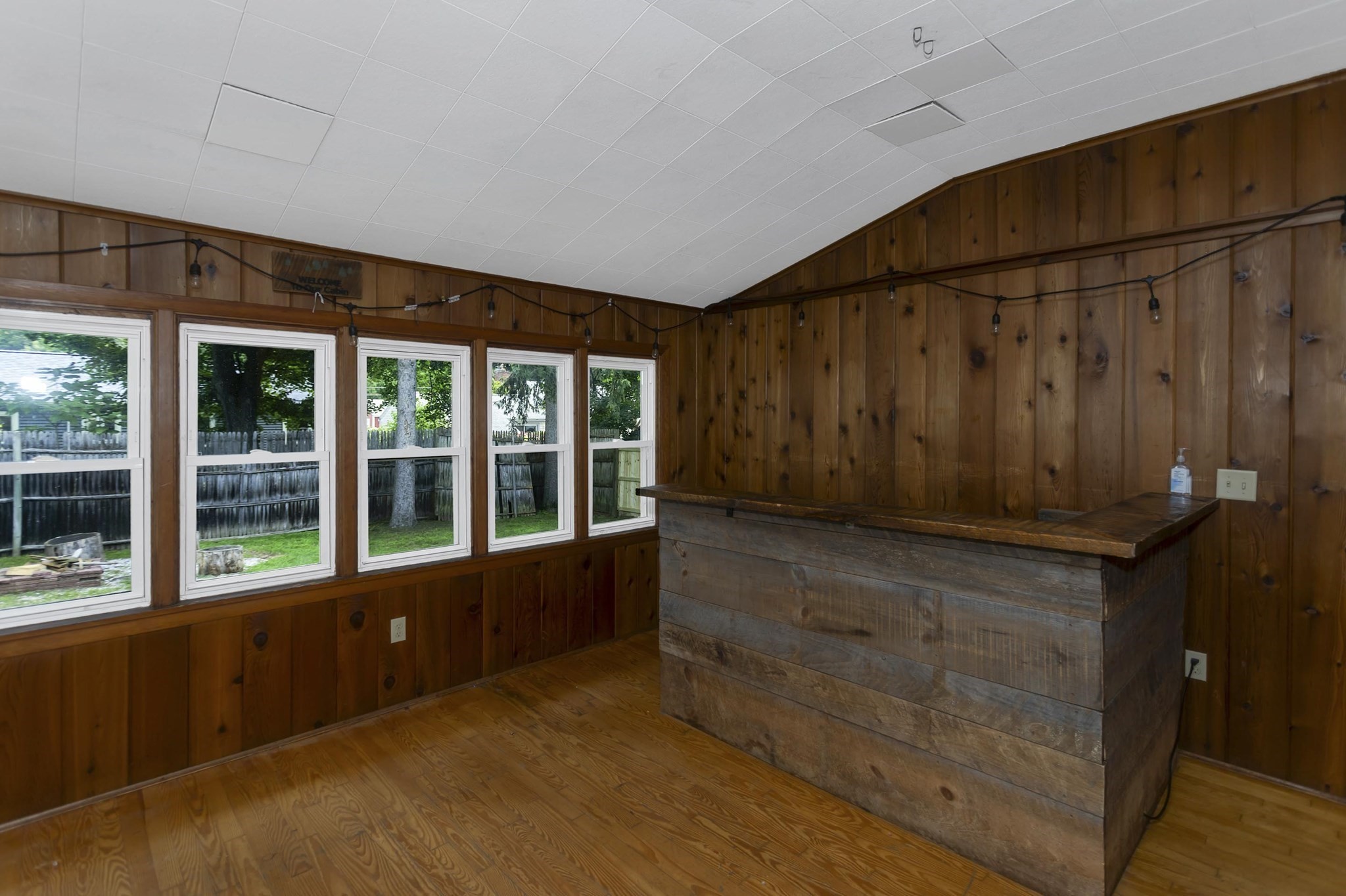 155 Old Farm Rd Property Photo 16