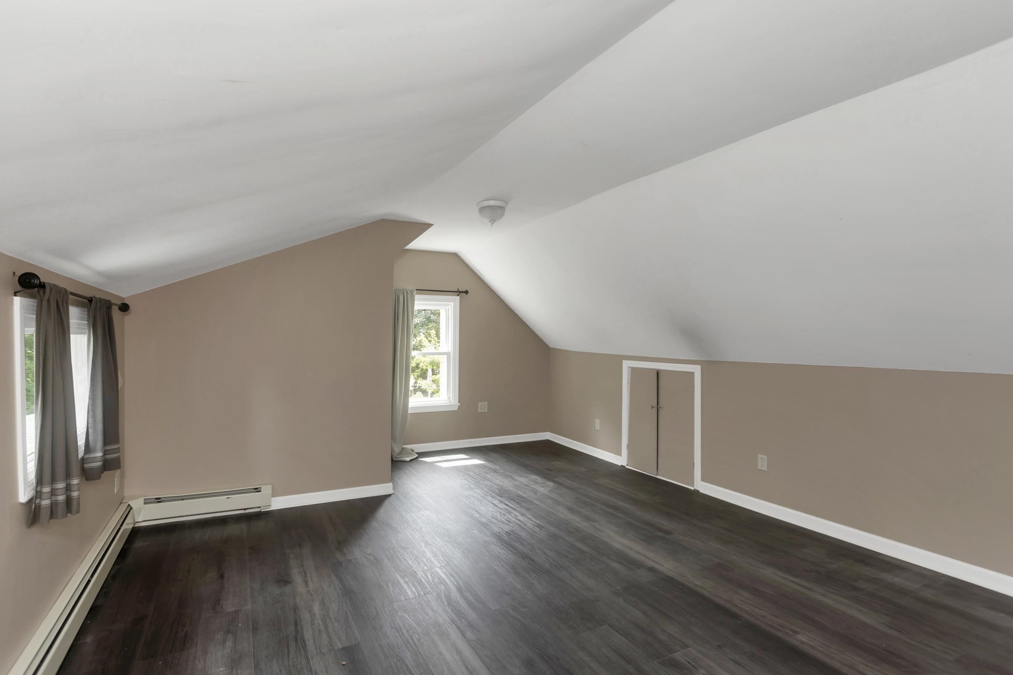 155 Old Farm Rd Property Photo 19