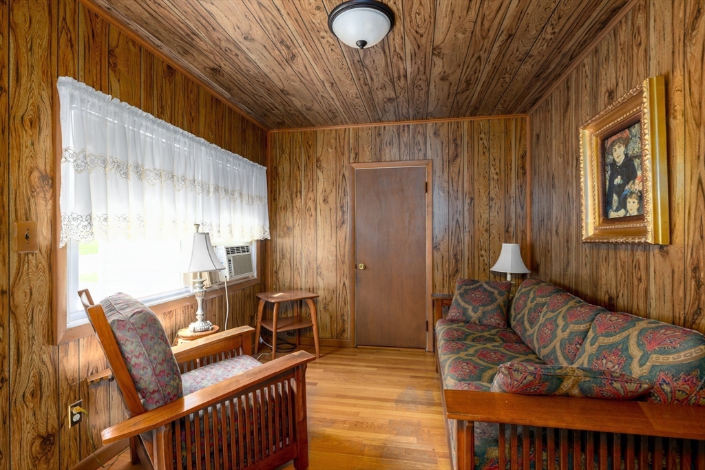 44 Zenith Drive Property Photo 12