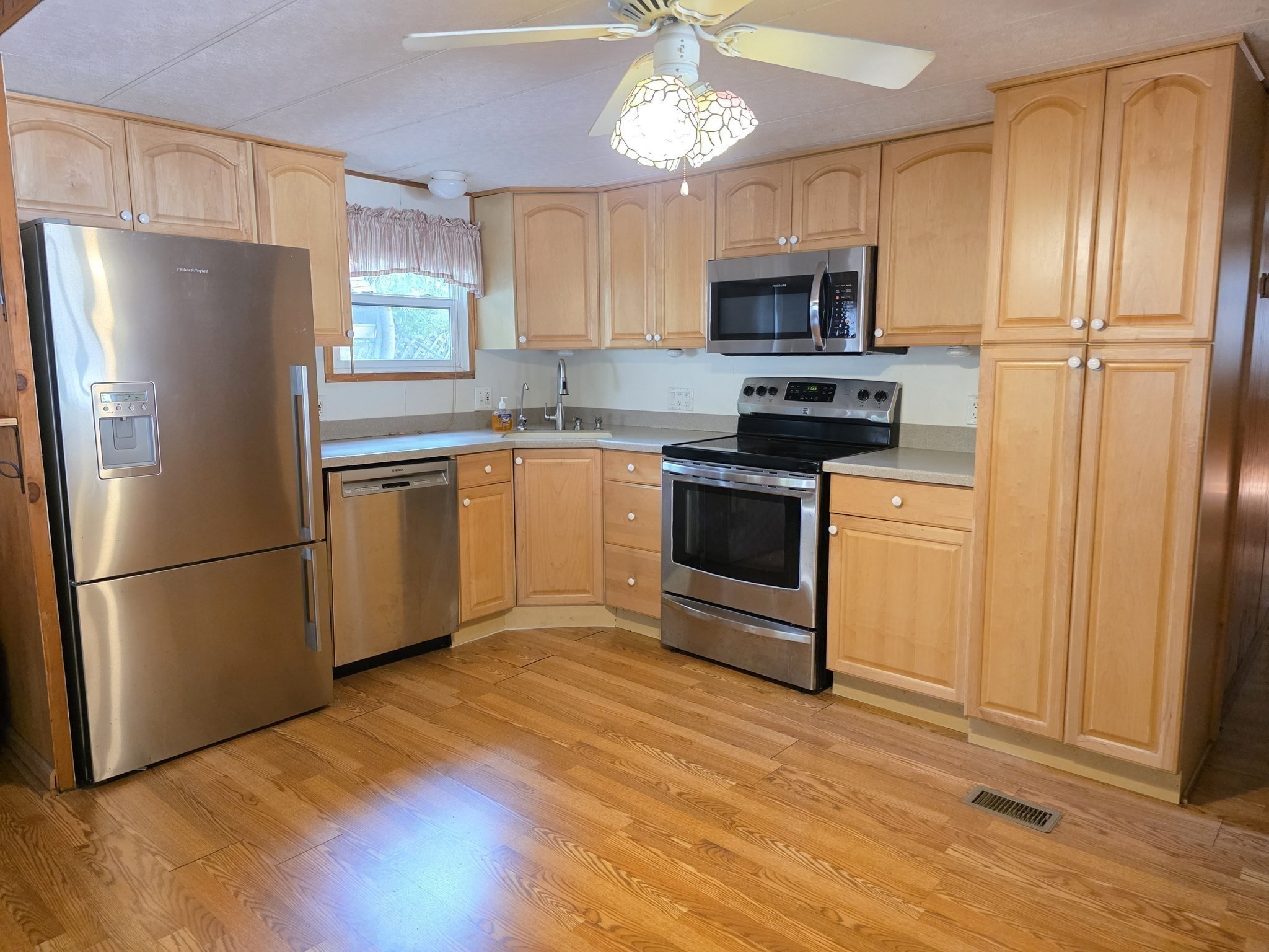 181 Boston Post Road East # 66a Property Photo 3