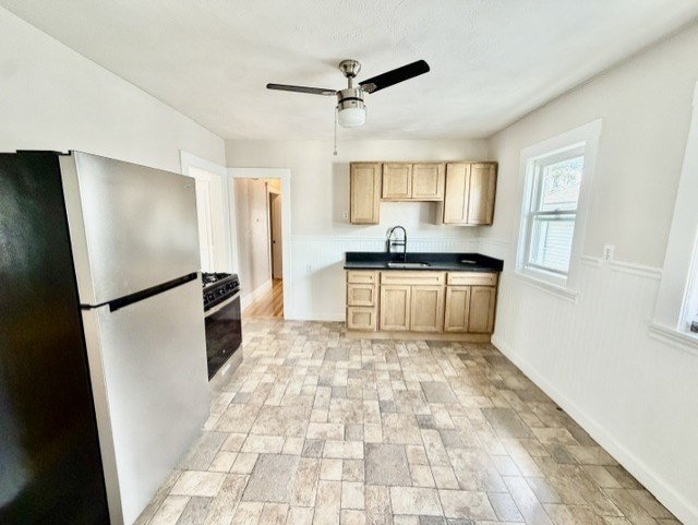 272 Willis Ave # 2 Property Photo 2