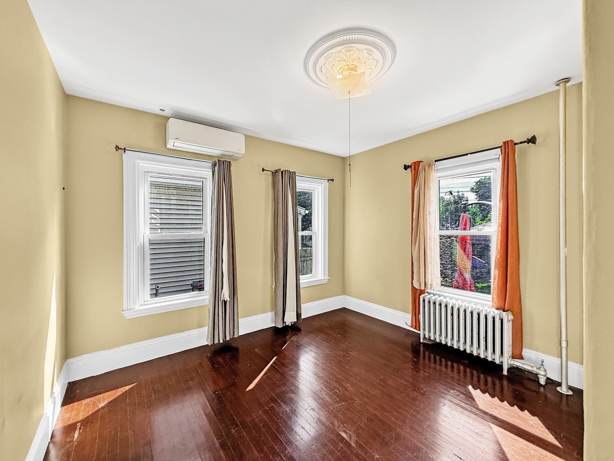 28 Ferry St Property Photo 23