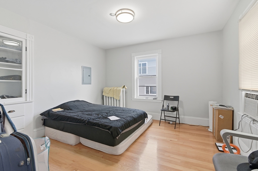 9 Vassall St Property Photo 11