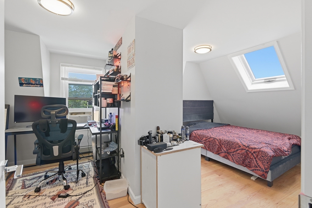 9 Vassall St Property Photo 18