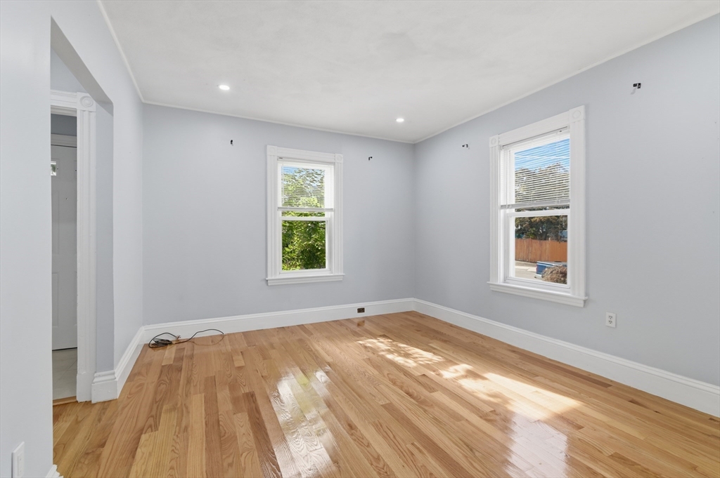 9 Vassall St Property Photo 23