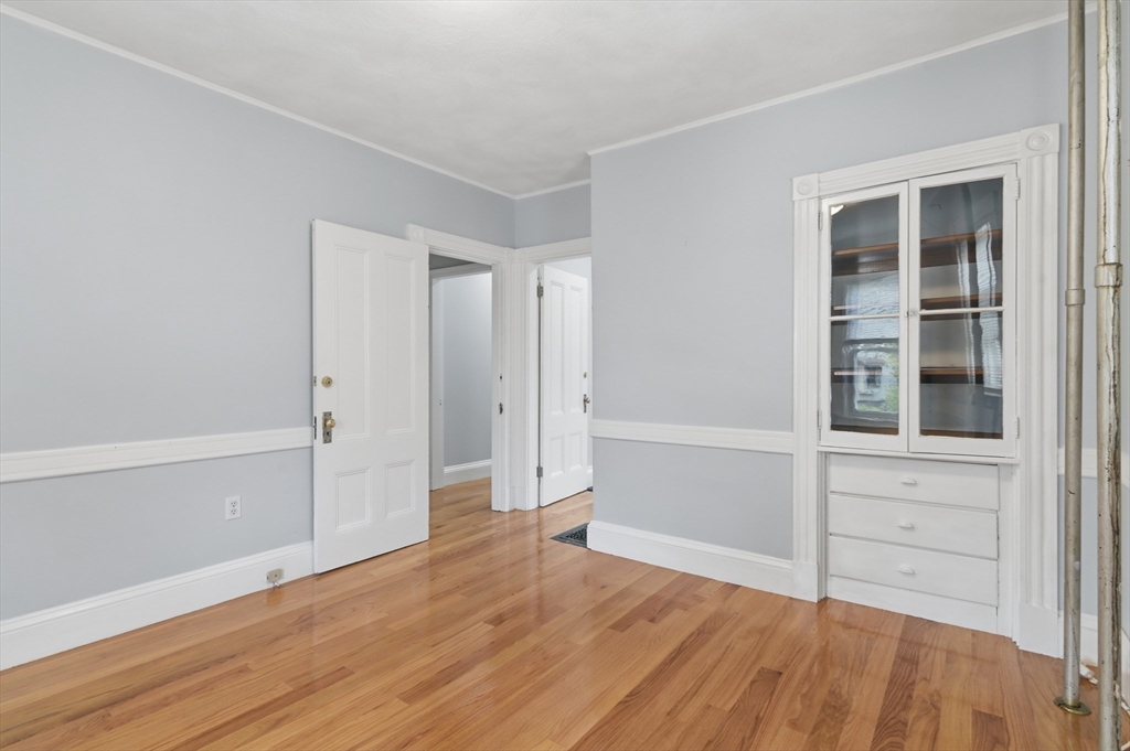 9 Vassall St Property Photo 29