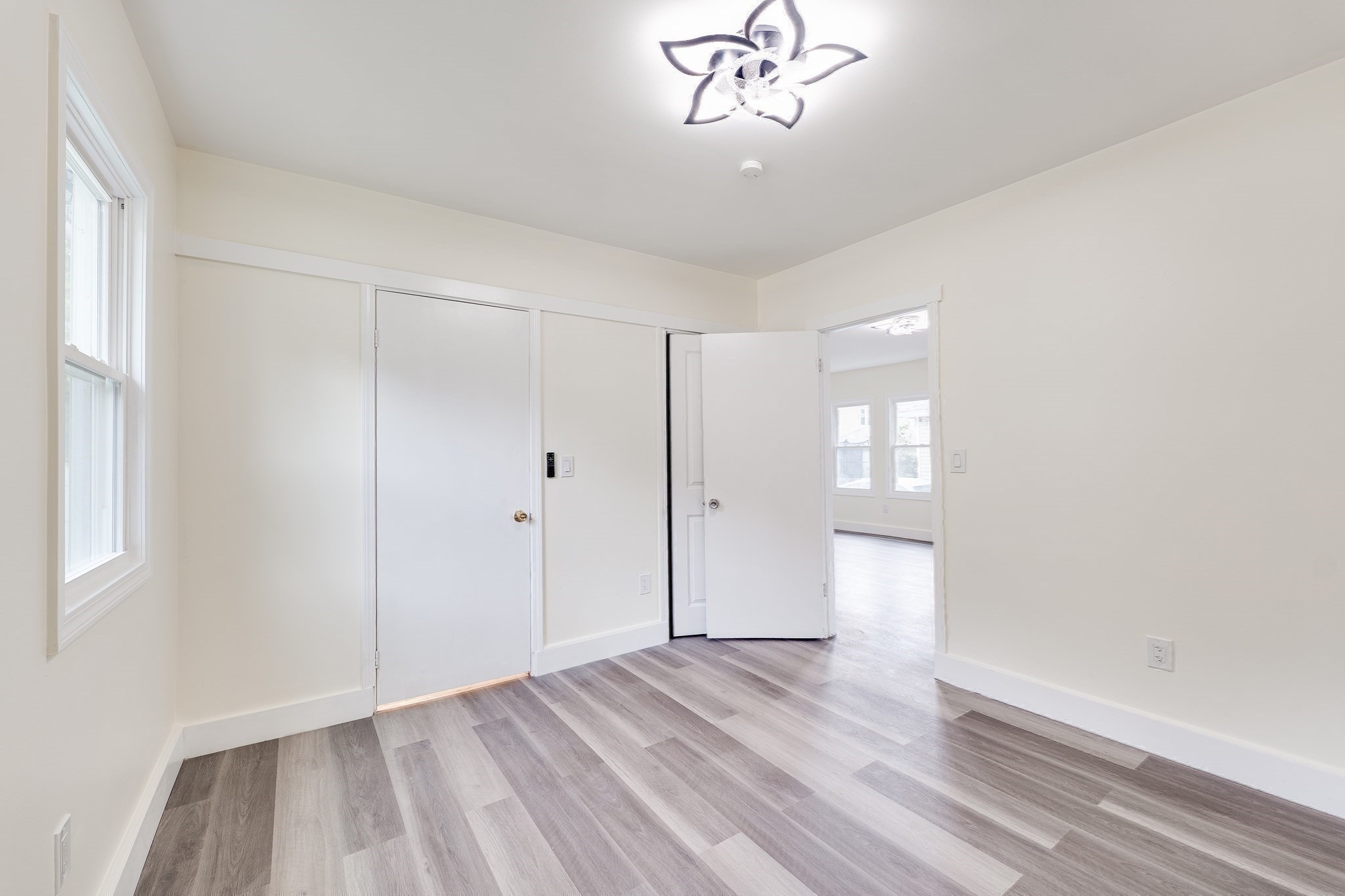 17 Bushwick Place Property Photo 18