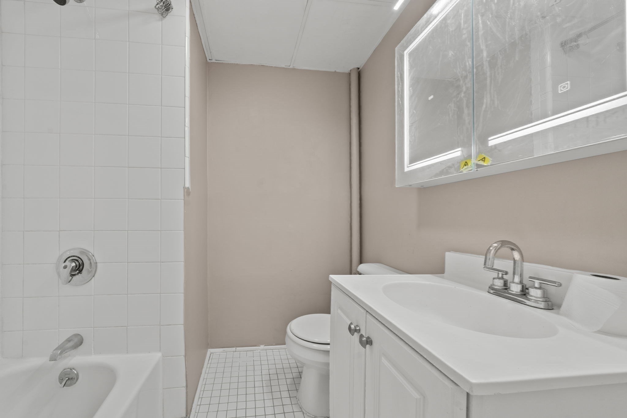 285 Lynn Shore # 706 Property Photo 7