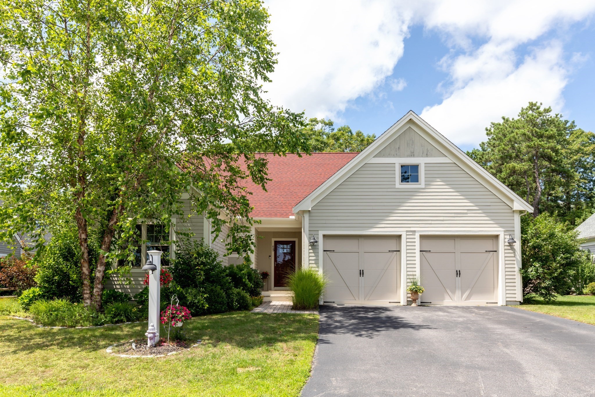15 Southview Way